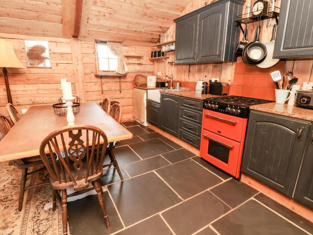 Y Caban Villa Llangollen Eksteriør bilde