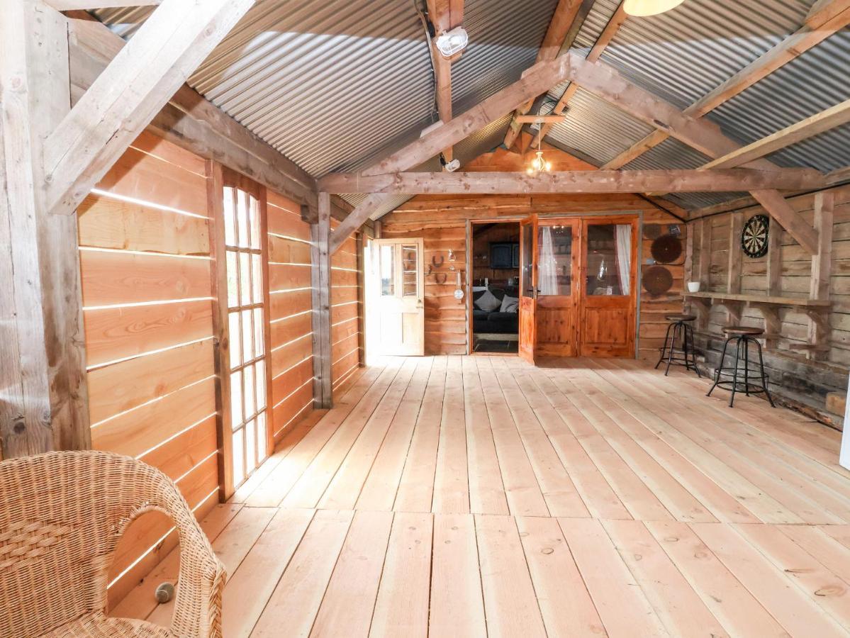 Y Caban Villa Llangollen Eksteriør bilde