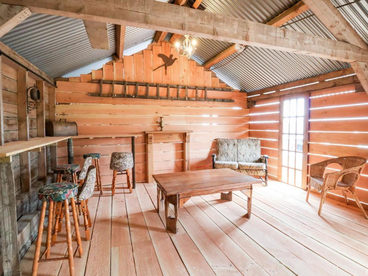 Y Caban Villa Llangollen Eksteriør bilde
