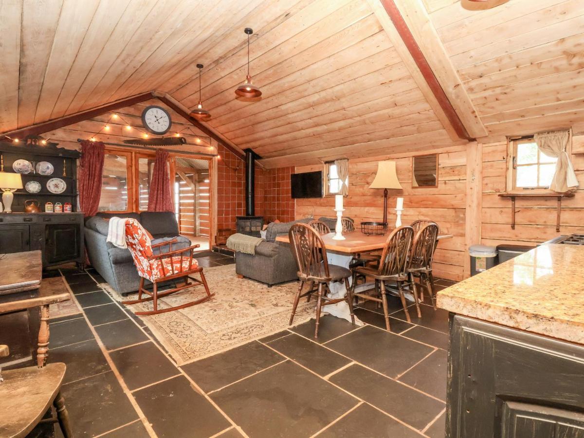 Y Caban Villa Llangollen Eksteriør bilde